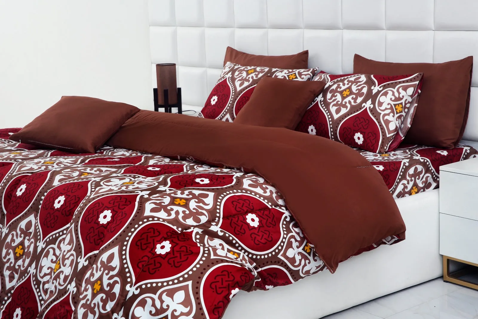 8 PCs Winter Comforter Set-14931Brown Crown