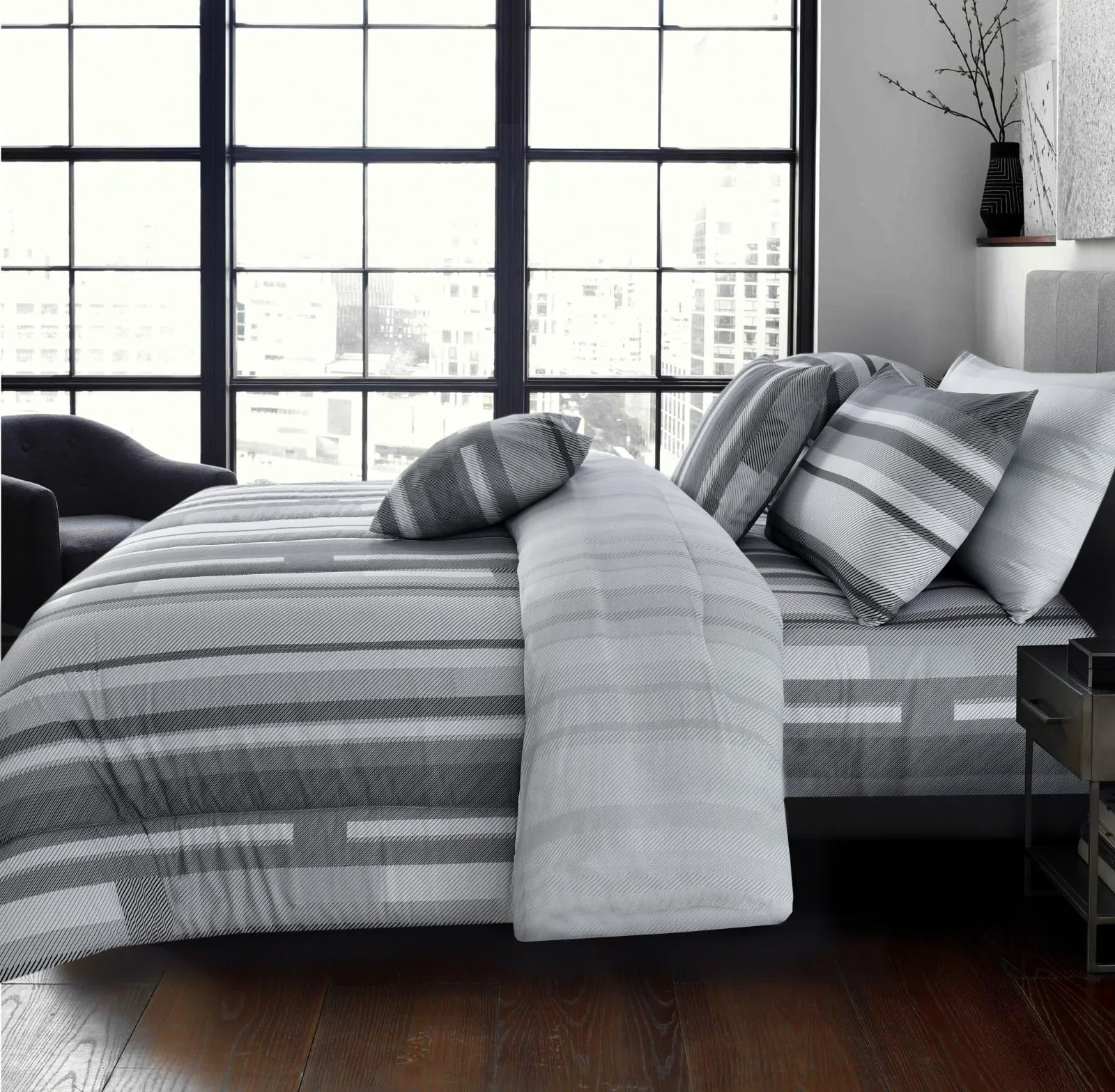 8 PCs Winter Comforter Set- Subway