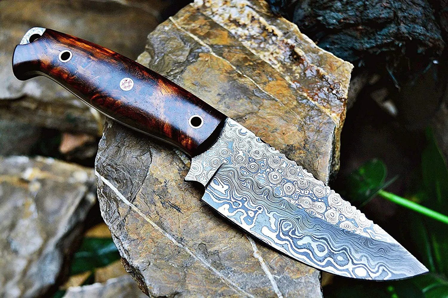 Bravo Damascus Hunting Knife