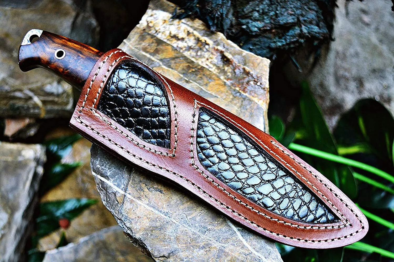 Bravo Damascus Hunting Knife