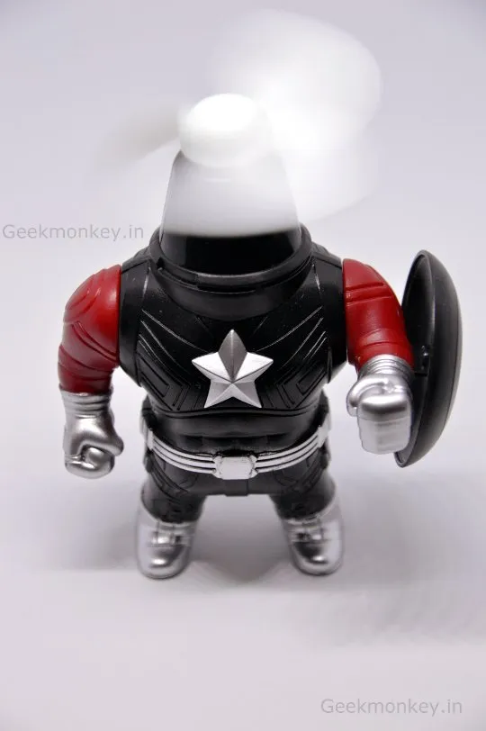 Captain Portable Fan - Figurine