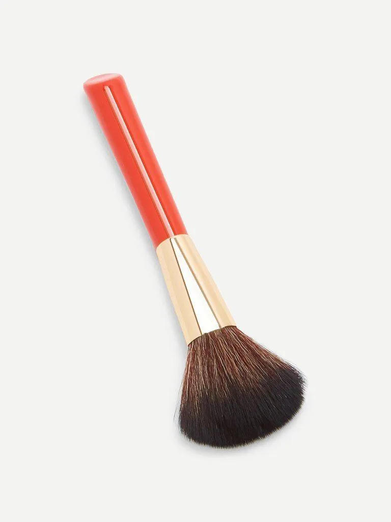 Fan Shaped Blush Brush 1pc