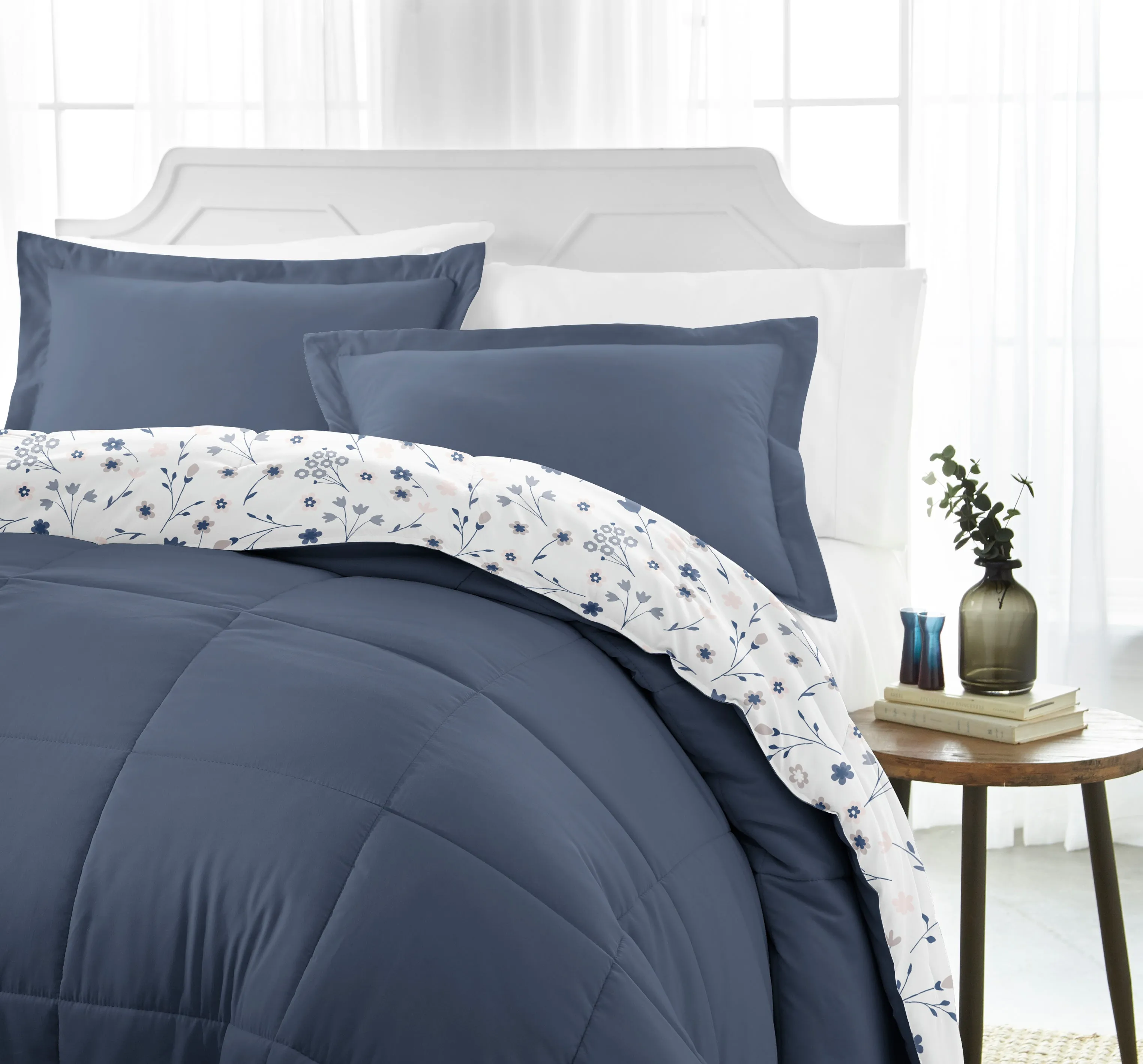 Forget Me Not Reversible Down-Alternative Comforter Set