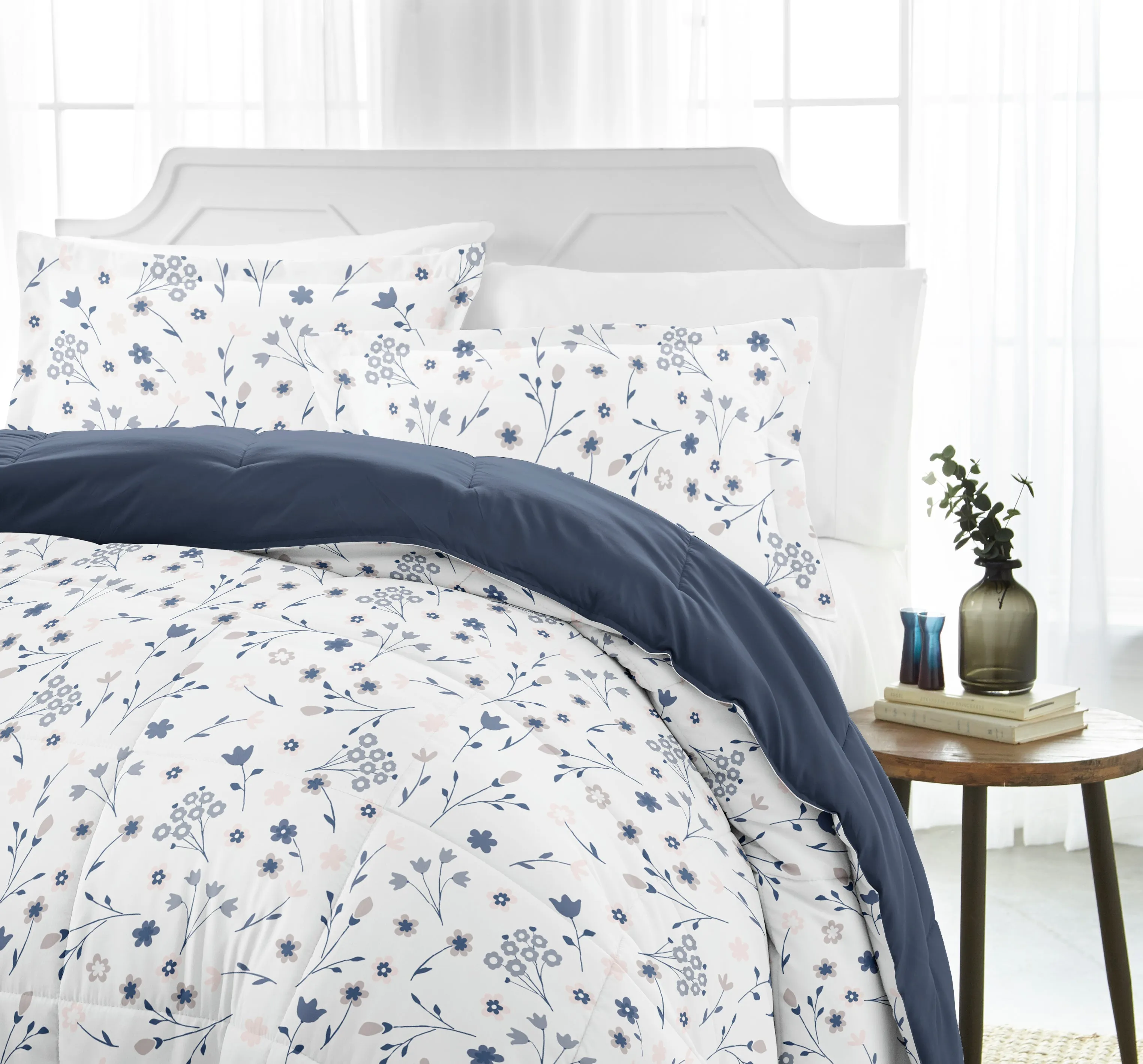 Forget Me Not Reversible Down-Alternative Comforter Set