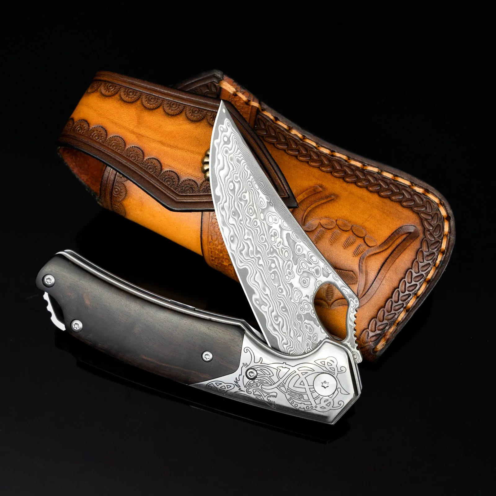 Nedfoss Pterosaur Damascus Pocket Knife, 3.5"VG10 Damascus Steel Blade and Sandalwood Handle, Comes with Leather Sheath