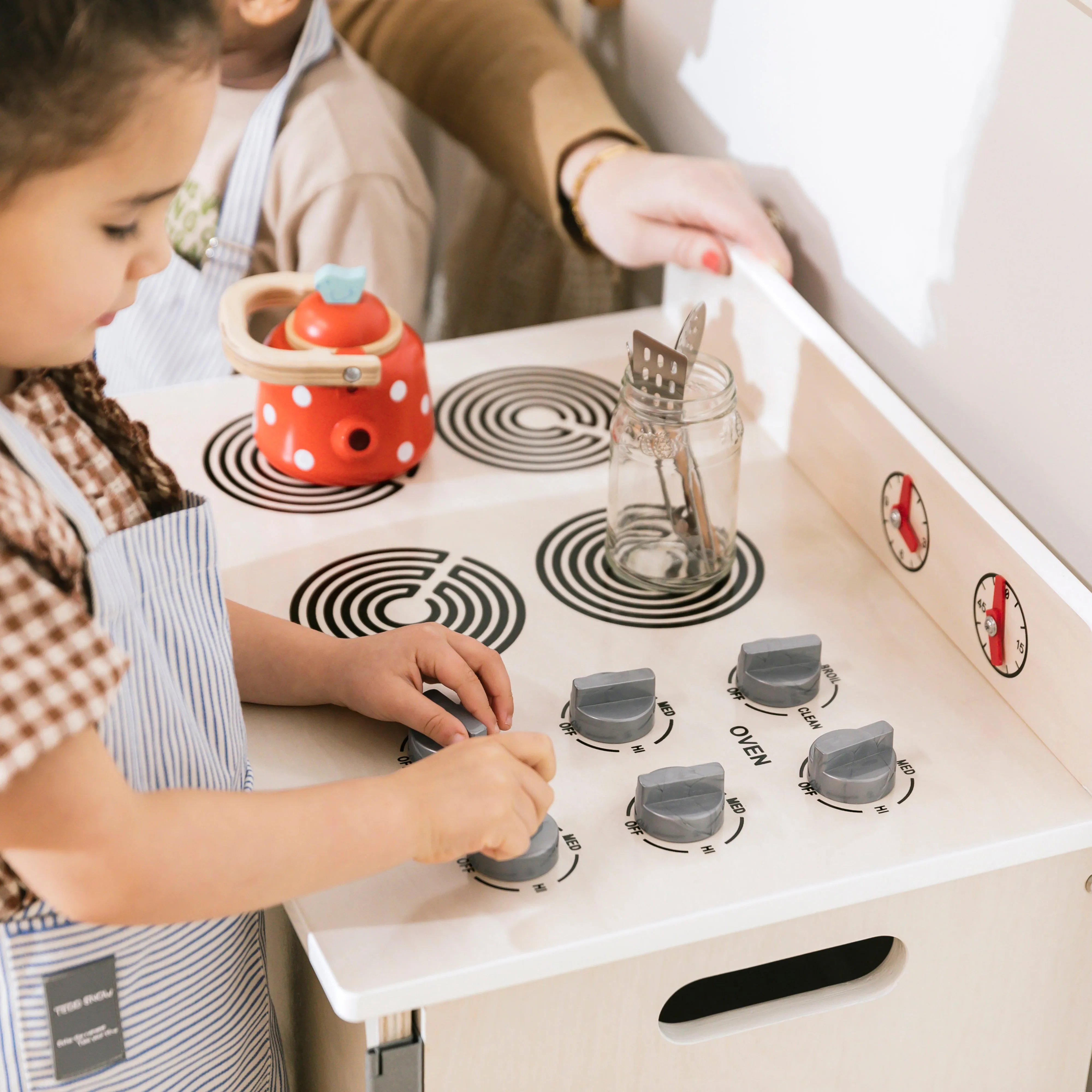 Play Kitchen Stove