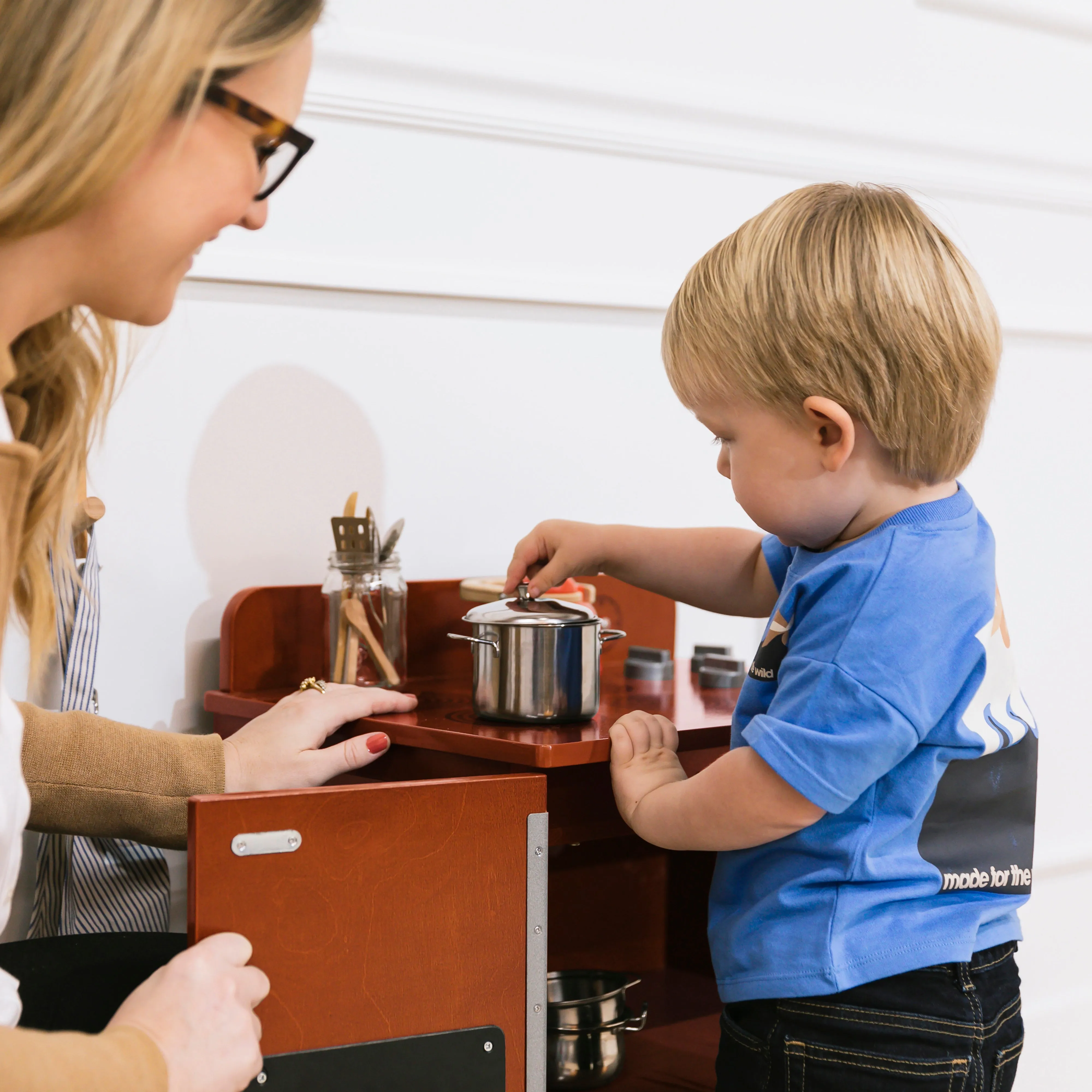 Play Kitchen Stove