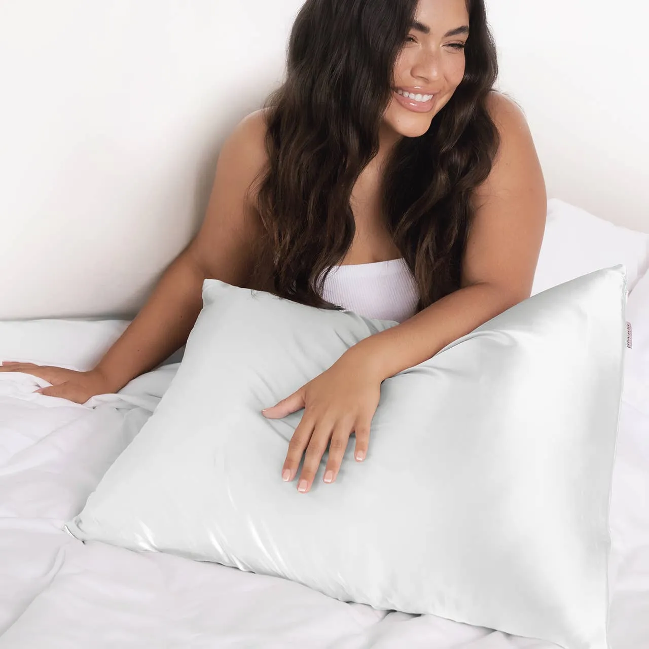 Satin King Pillowcase - Ivory | Hydrating & Anti-Aging Pillowcase by Kitsch