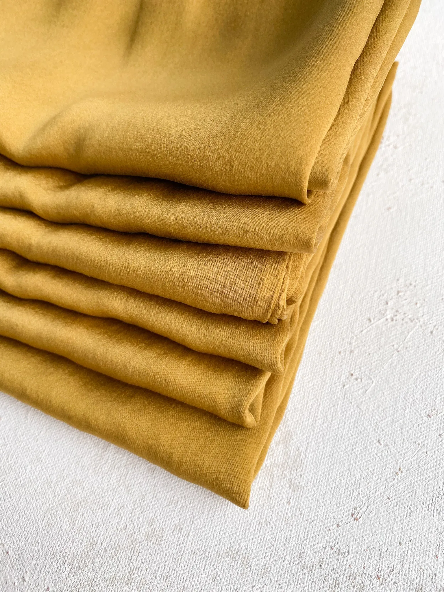 Silk Pillowcase in Oro