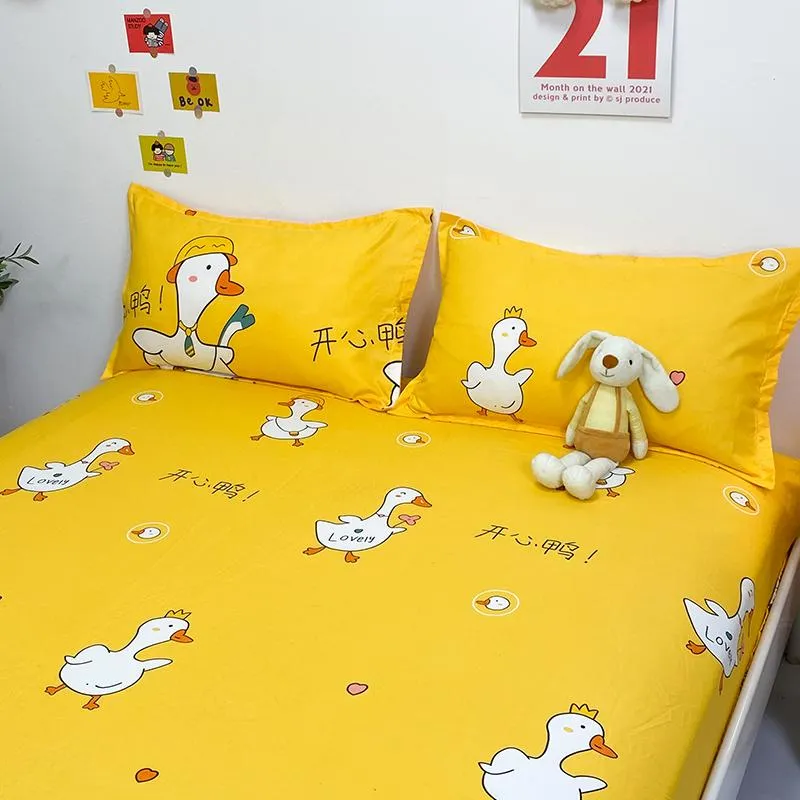 Sora the Swan Yellow Bedding Set